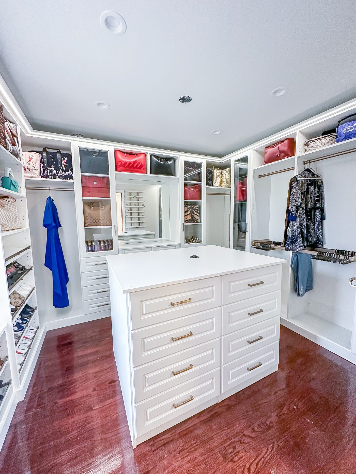 See How Closet Factory Turns An Extra Room Into A Closet - New Canaan ...