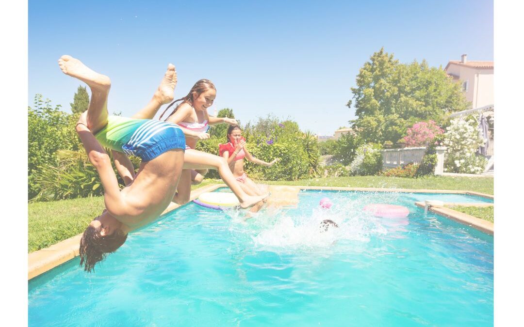 10+ Area Beaches, Pools and Splash Pads in Greater Lansing!