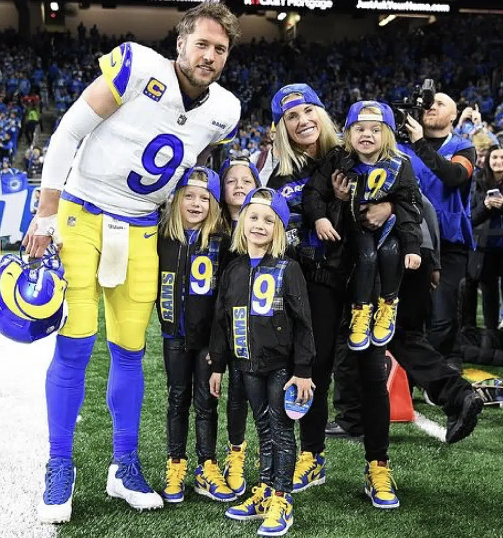 meet-a-mom-nfl-wife-podcast-host-kelly-stafford-ridgefield-moms