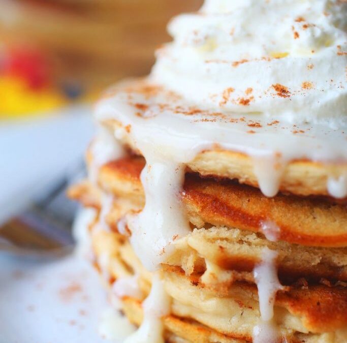 Maple & Cinnamon Roll Pancakes!