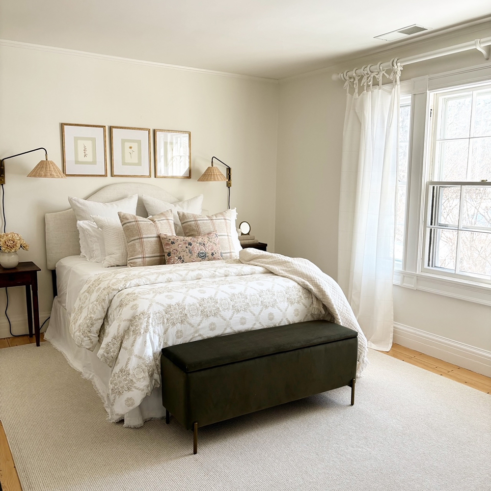 Caitlin-Bertolon-Bedroom1-1000px