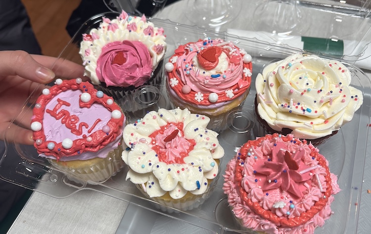 Sweet! 5 Delicious Reasons to Book an Afternoon at Buck Russell’s Cupcake Decorating Class!