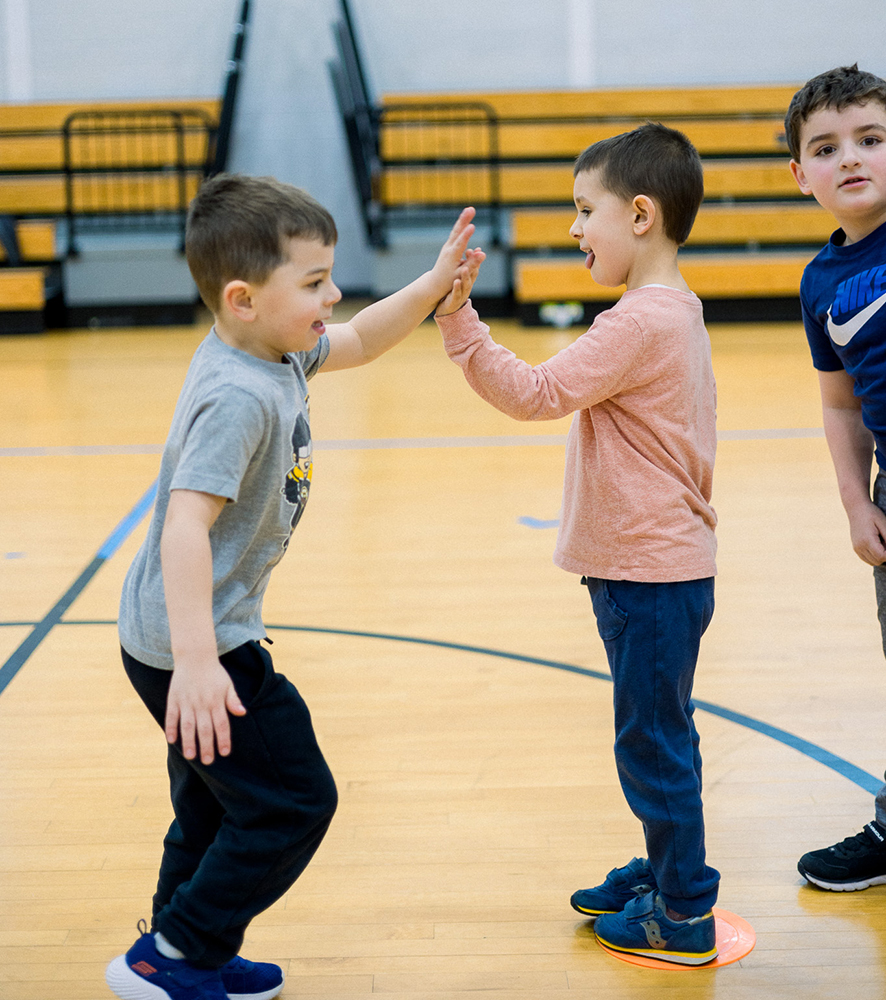 Inclyousion-High-FIve-1000px