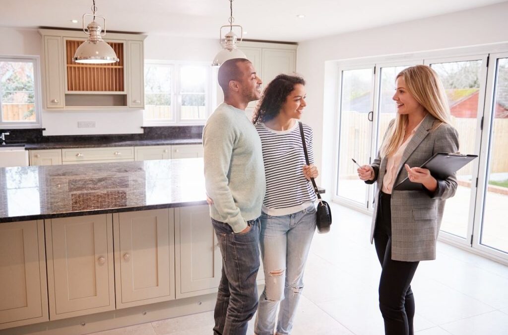 5 Things You Need to Know About Buying a House with Mold