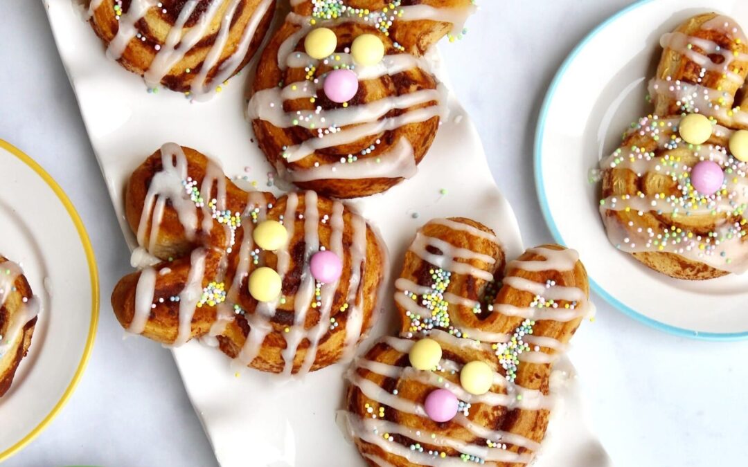 Cinnamon Roll Easter Bunnies!