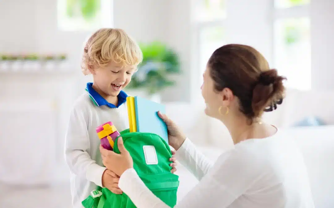 6 Water Bottles that make Hydration Easy (for moms and kids!)
