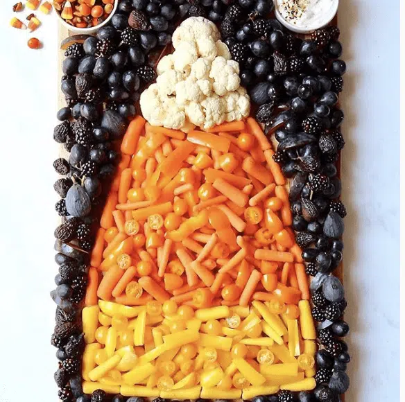 Healthy Halloween Veggie & Fruit Board!