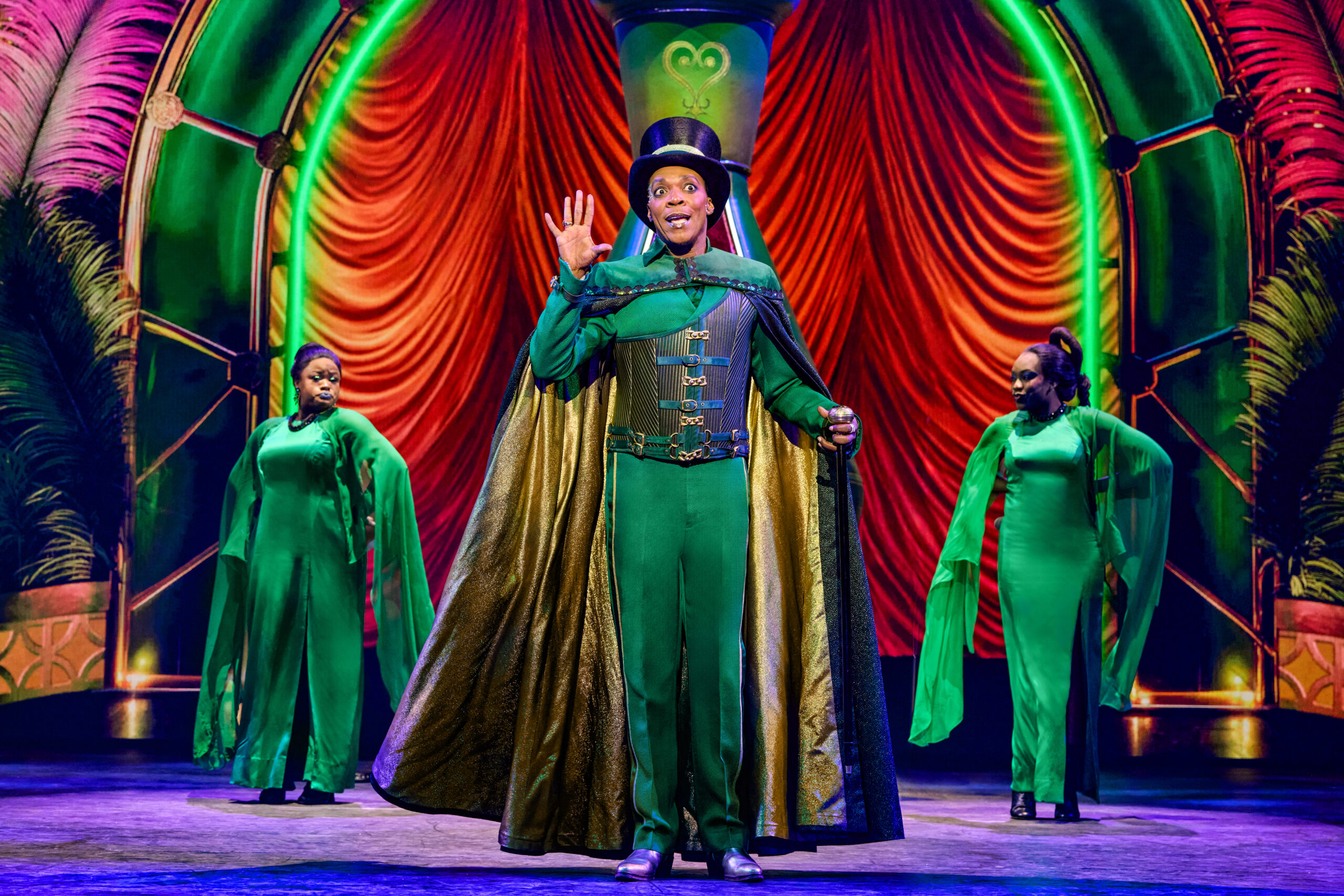 Alan Ringo, Jr as The Wiz