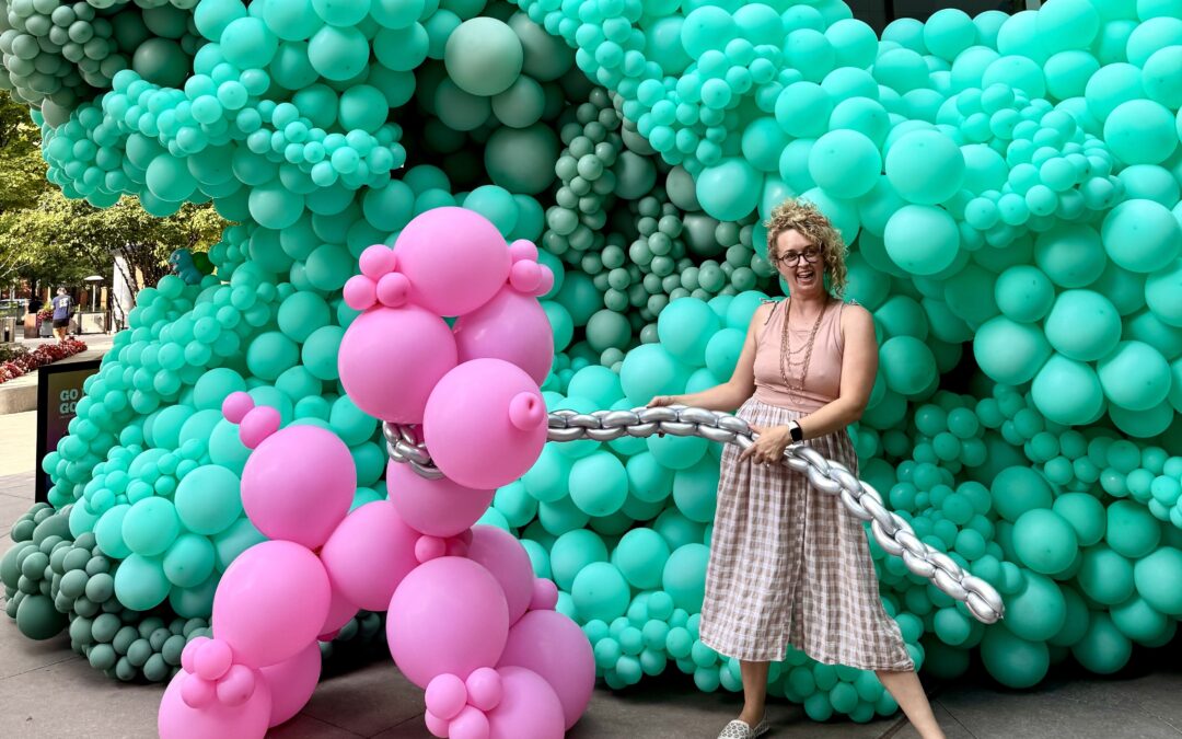 Meet a Mom: Meet Female Founder Megan Raysby, North Shore Balloon Decor