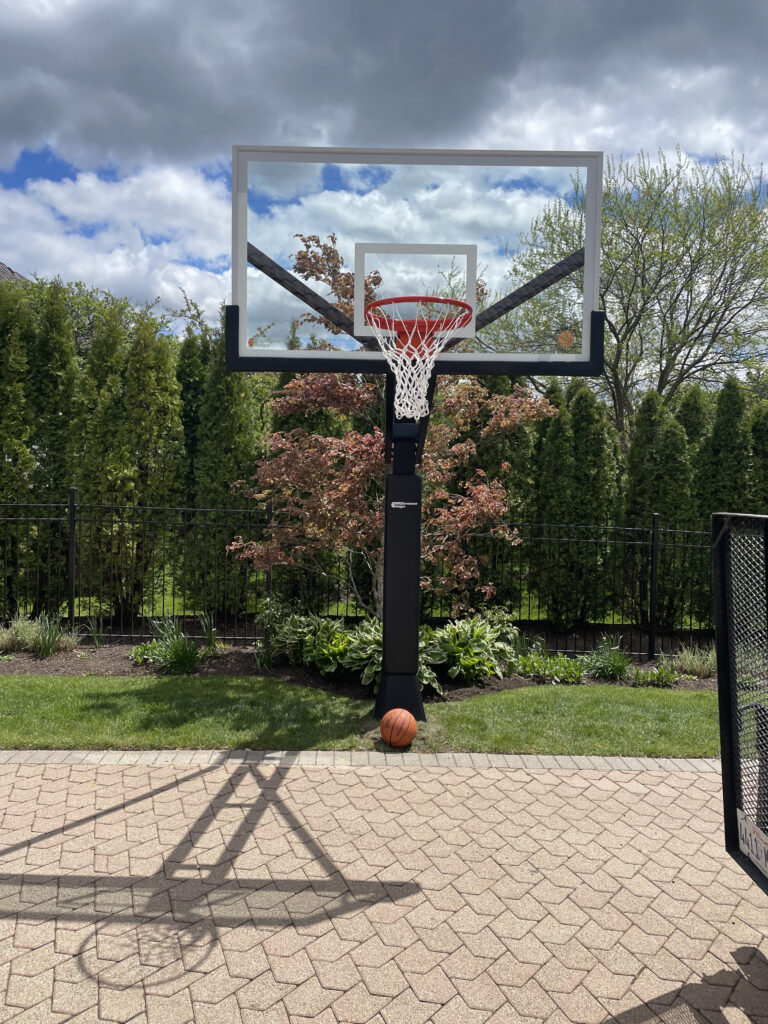 Fenceworks Backyard Projects: Why families trust “The Guy on 41”