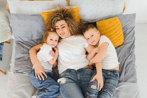 Mom with her kids
