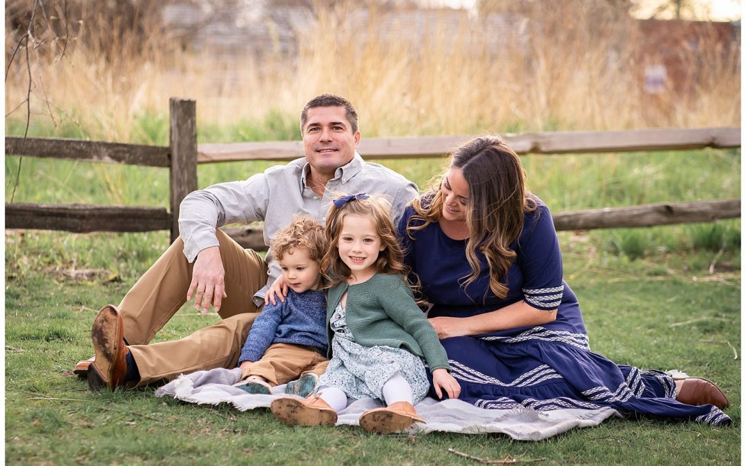 How to Dress YOURSELF for Your Chicago Fall Family Photos