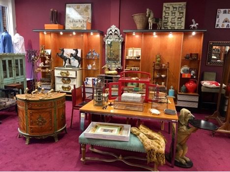 Introducing L'objet within L’Armoire