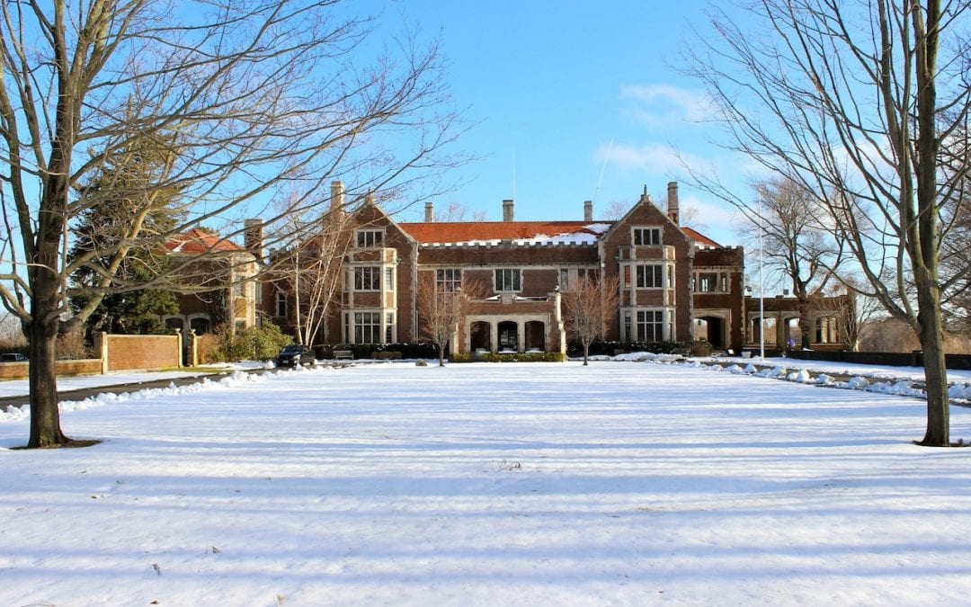 New Canaan Recreation Department: Breakfast with Santa & New Year's Eve Family Party @ Waveny House