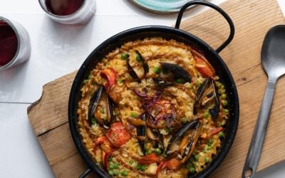 Outdoor Dining Spots Around Town & Beyond