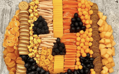 Healthy Halloween Veggie & Fruit Board!