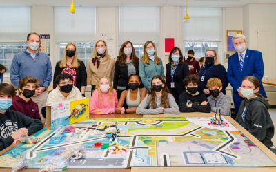 The Darien Foundation awards two-year, two-part $213K grant to Darien Public schools for a new K-12 Robotics Program