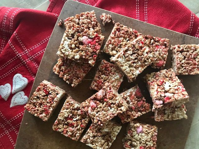 Five Ingredient Love Me Some Valentines Rice Krispie Treats