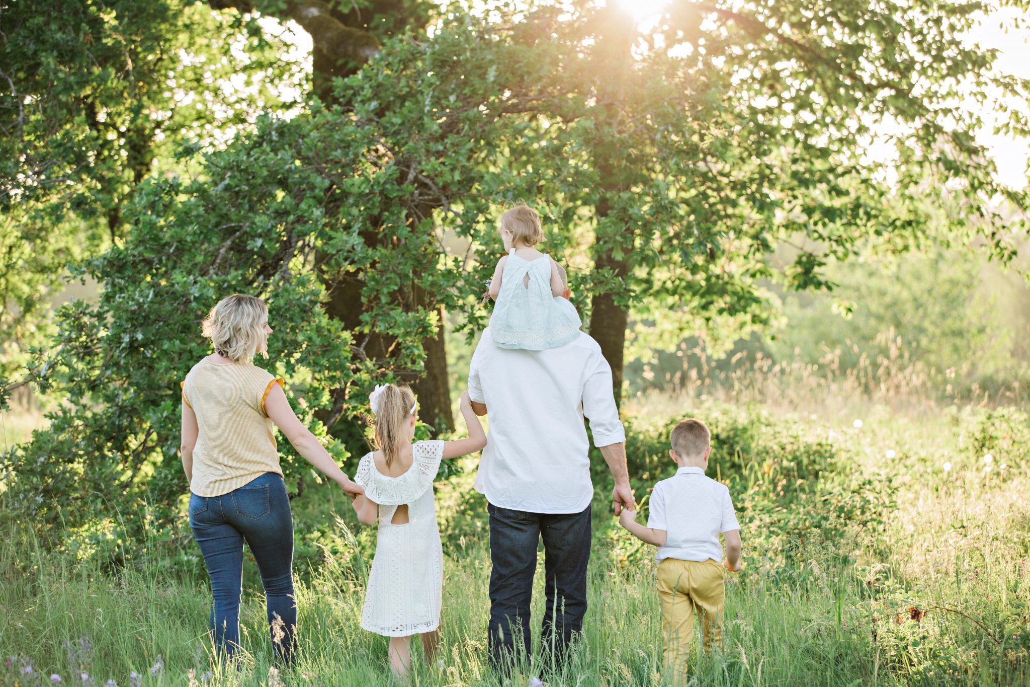 Finding The Right Holistic Healthcare Provider For You & Your Family