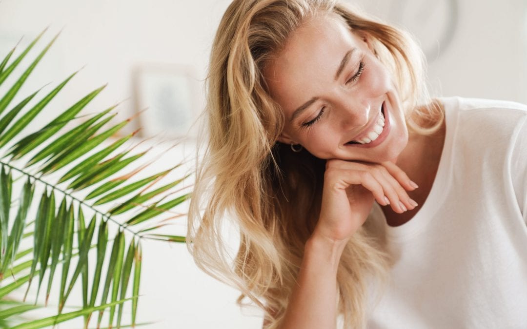 Be Happier Instantly (quick study-based tips roundup)