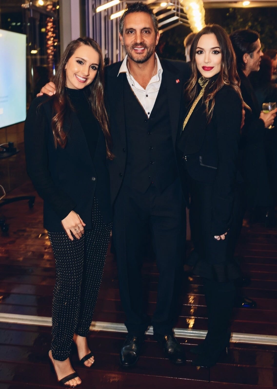 Mauricio Umansky and daughters