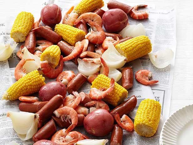 Low. Country. Boil. Summer cooking at its finest.