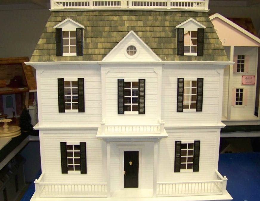 Divine Dollhouses