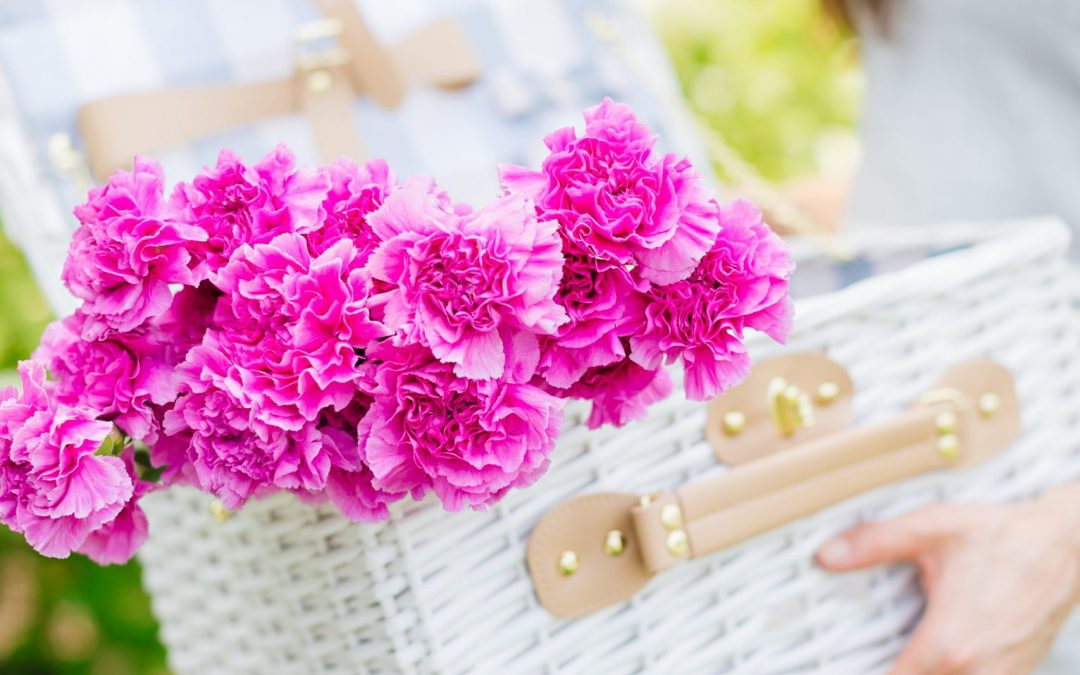 Brighten Your Home with Flowers with Greenwich-Based Entertaining Experts, Host to Perfection!