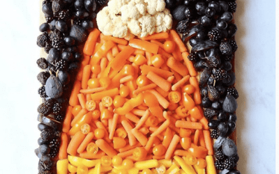 Healthy Halloween Veggie & Fruit Board!