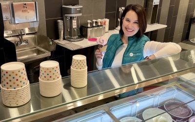 Meet a Mom: Anna Buzik of Cups N’ Cones!
