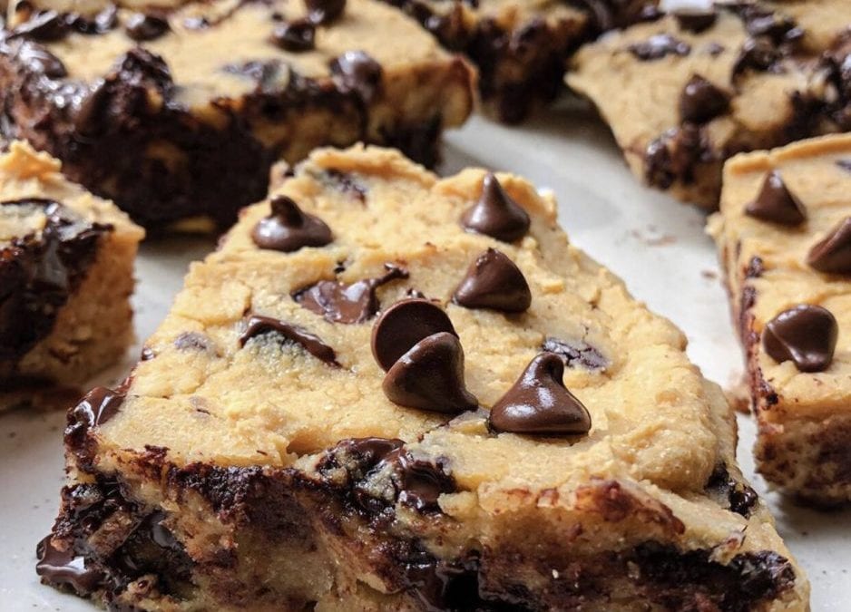 Ali Landry’s Healthy Blondies!