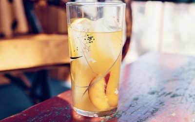 Summer Cocktail: Grilled Peach & Bourbon Smash!