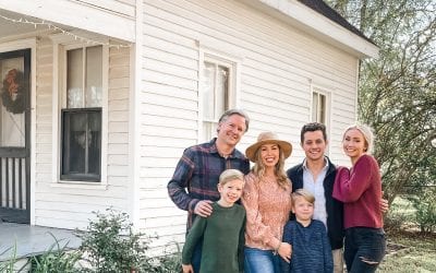 Meet a Mom – Mandi Roach