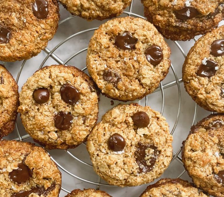Pumpkin Chocolate Chip Oatmeal Cookies