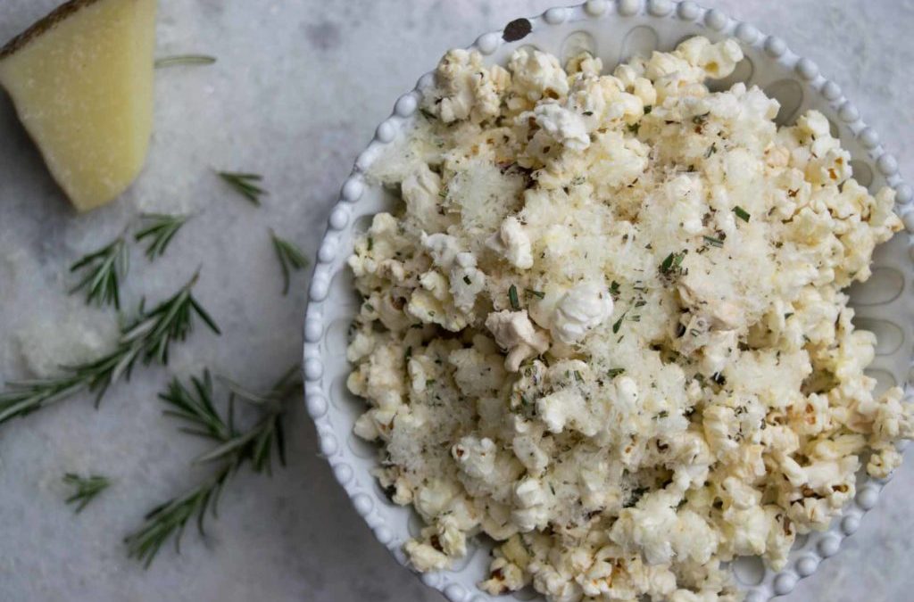 Recipe: Rosemary, Garlic, Parmesan Popcorn!